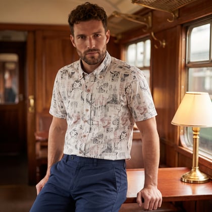 Koop Henk ter Horst 100% katoenen overhemd met korte mouw en patchwork historische print Beige voor slechts  € 79,95 bij Henk ter Horst herenmode