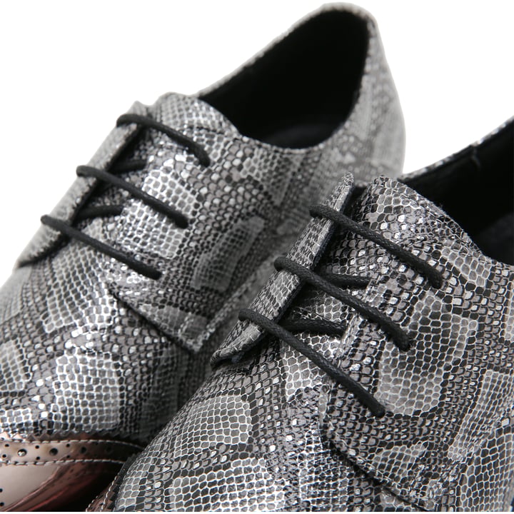 Henk ter Horst Luxe schoenen met python print en metallic neus Zilver
